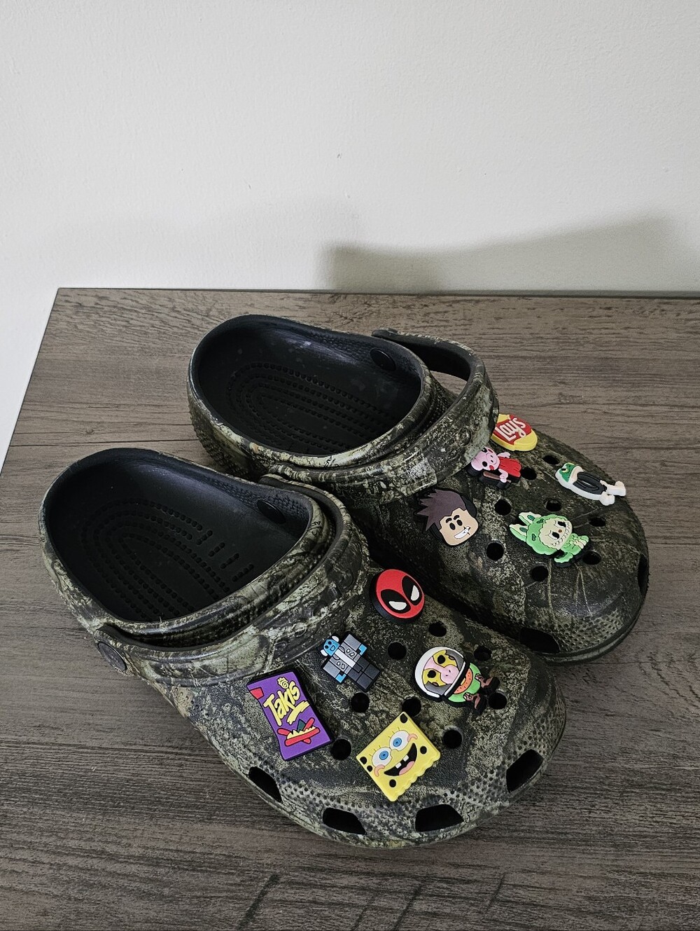 Crocs Multi Apx Boy Kids J 6 Roblox Charms